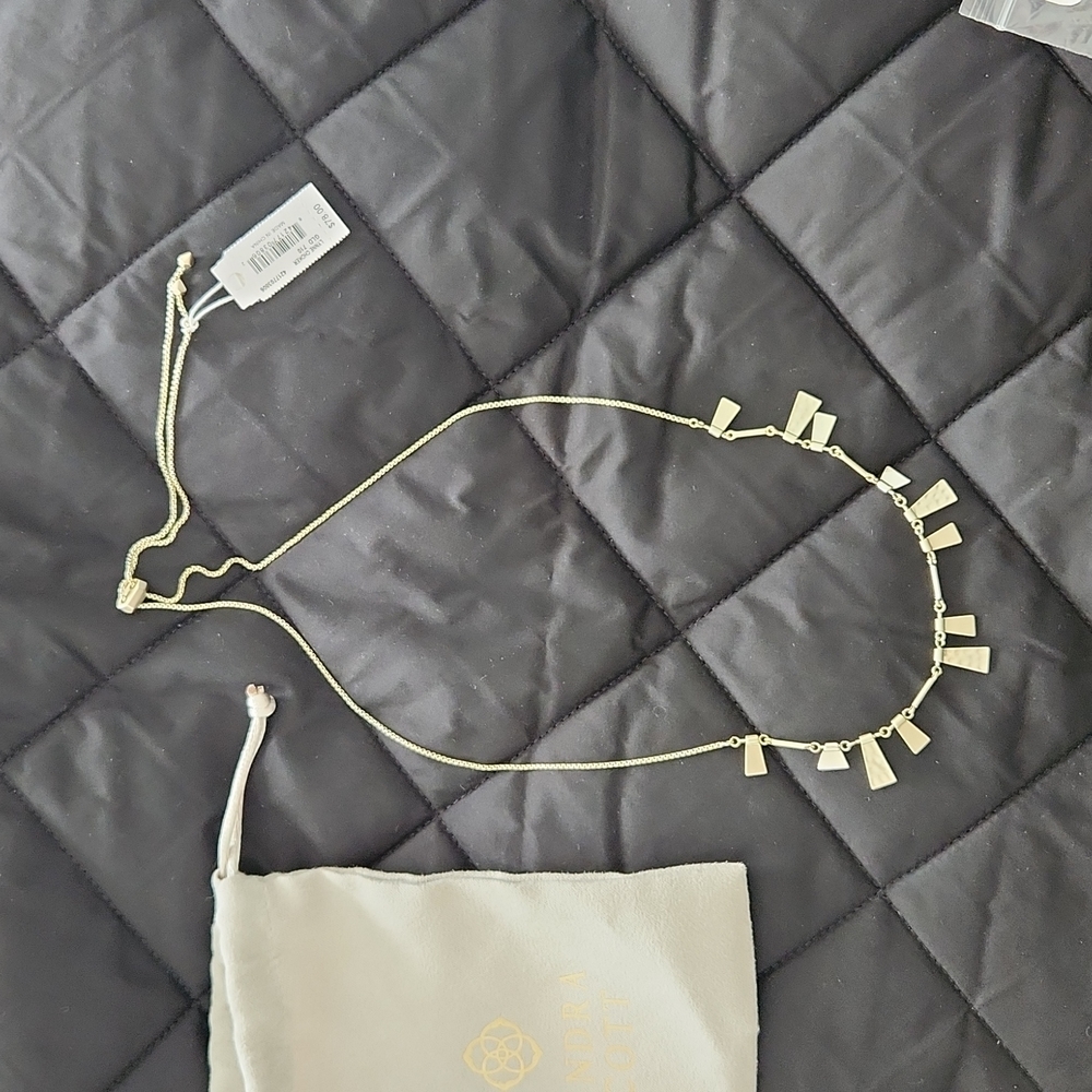 Kendra Scott NWT gold Lynne necklace